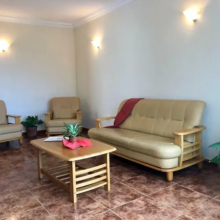 Casa *